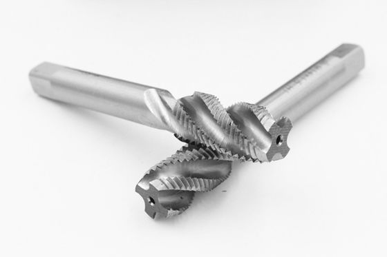Goede prijs 3 fluitjes Machine Tap Bright M12x1 0 Tap Spiral Fluted Tap Solid Carbide Interne koeling online